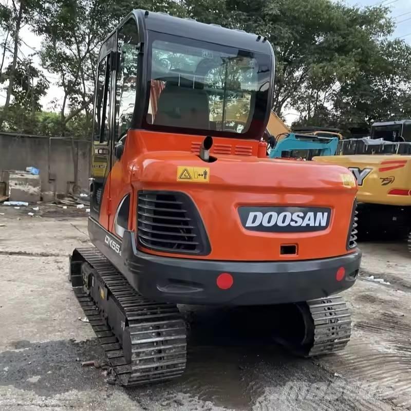 Doosan DX55-9C Міні-екскаватори < 7т