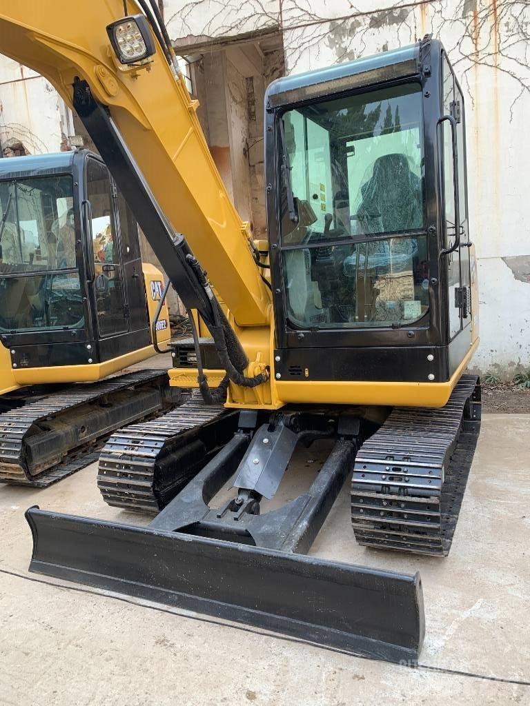 CAT 305.5E2 Гусеничні екскаватори