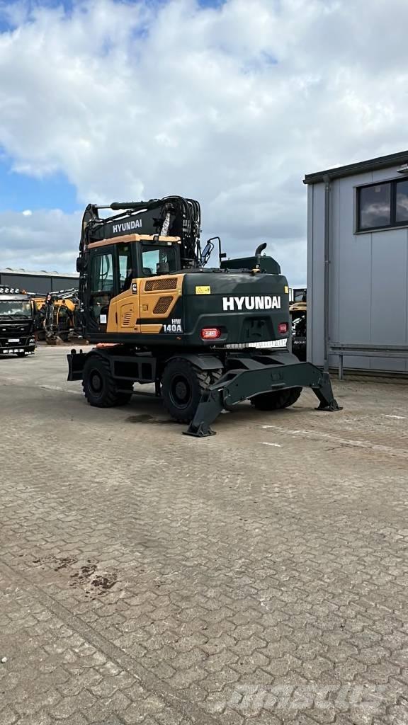 Hyundai HW 140 A Колісні екскаватори