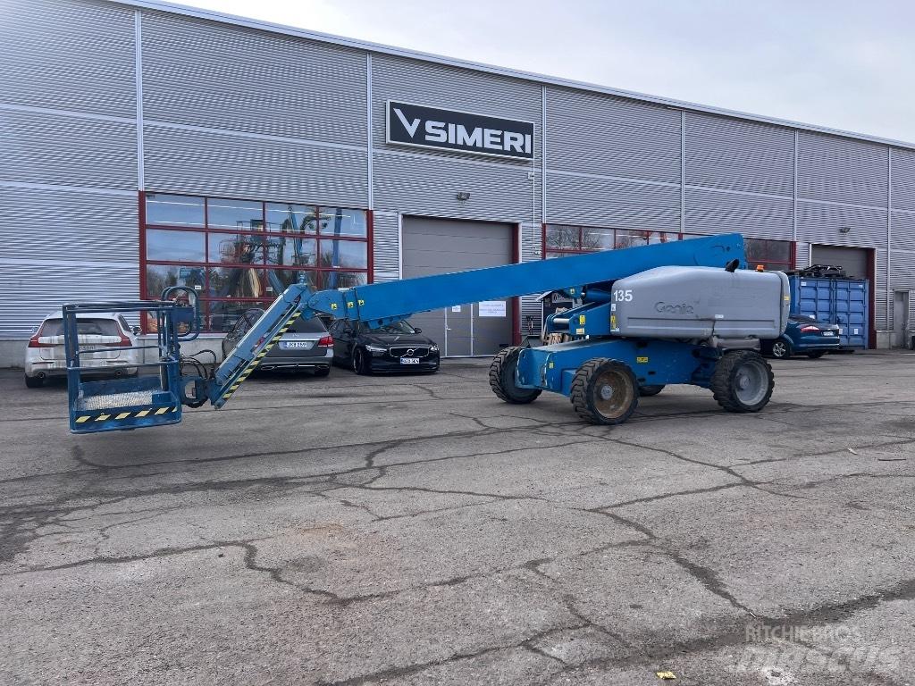 Genie s 65 Колінчаті підйомники