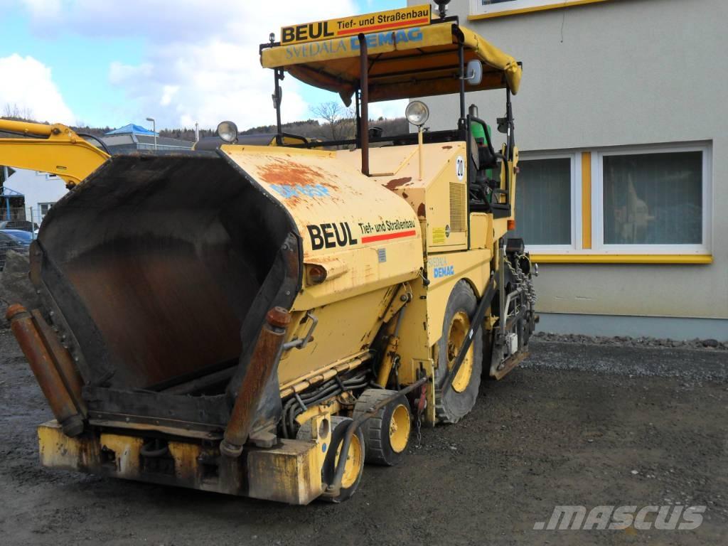 Demag DF 65 P Асфальтовкладачі