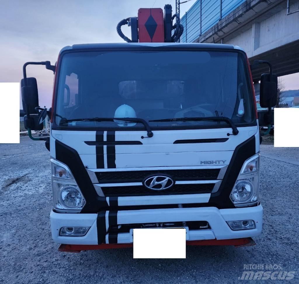Novas 300 Автовишки на базі вантажівки
