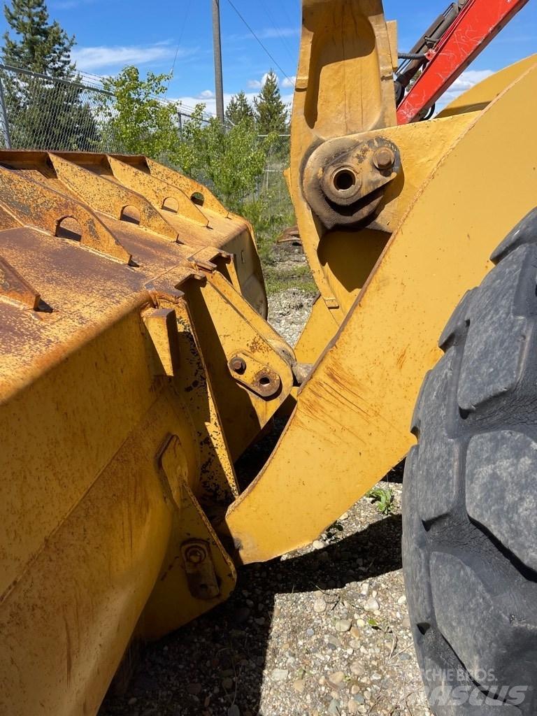 CAT 966 E Фронтальні навантажувачі