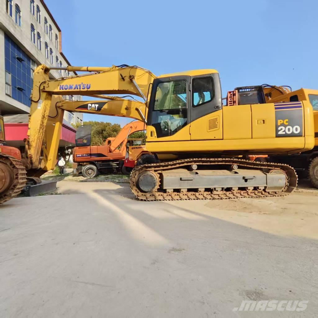 Komatsu PC 200-7 Гусеничні екскаватори