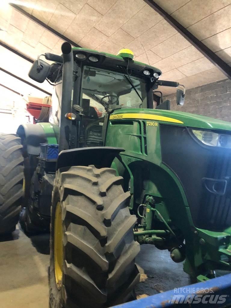 John Deere 7230 R Трактори