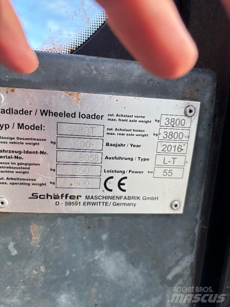 Schäffer 6680 T Телескопічні фронтальні навантажувачі