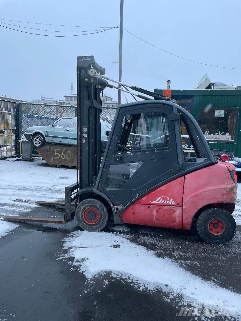 Linde H 30 D Дизельні навантажувачі