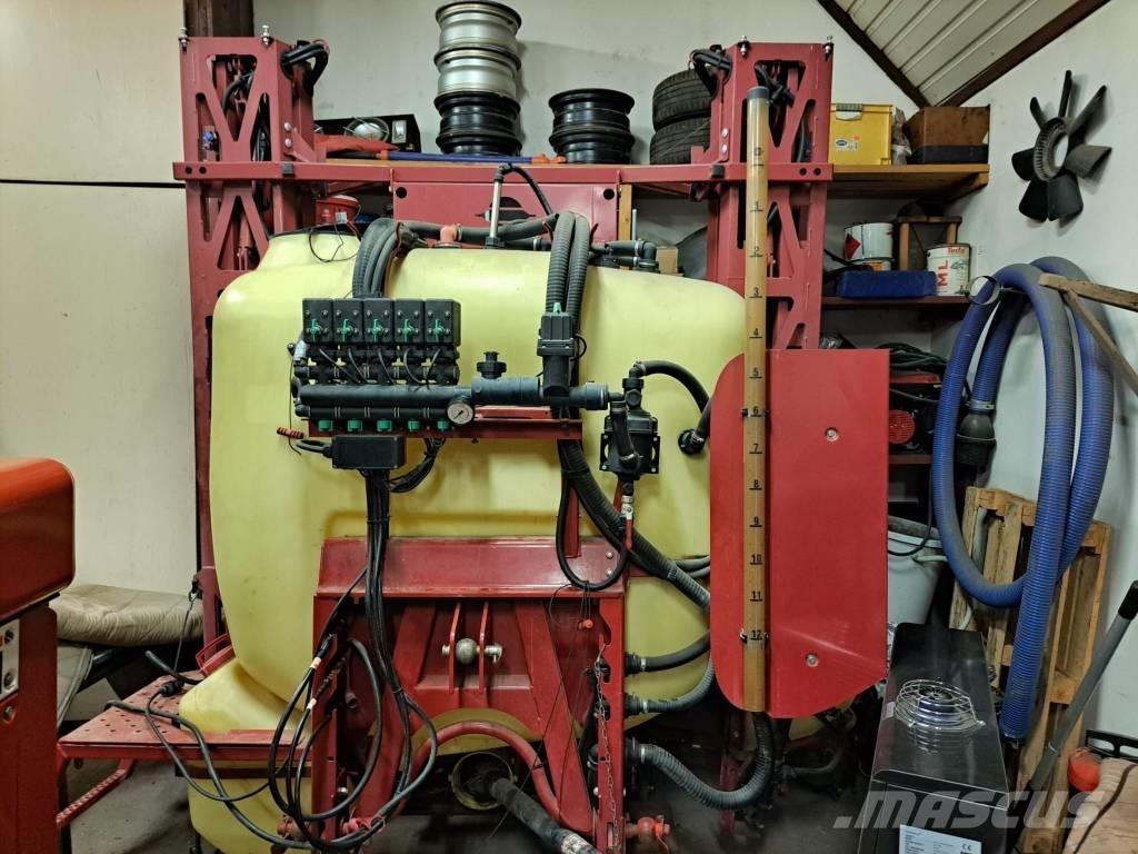 Hardi Master 1200 Навісні обприскувачі