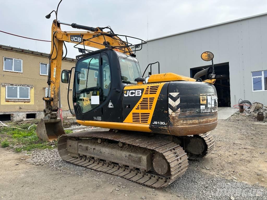 JCB JS 130 LC Гусеничні екскаватори