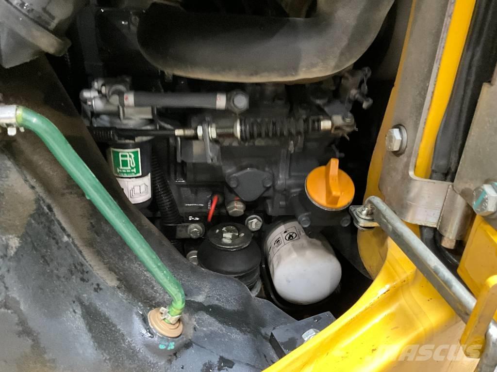 Komatsu PC 14 R-3HS Міні-екскаватори < 7т