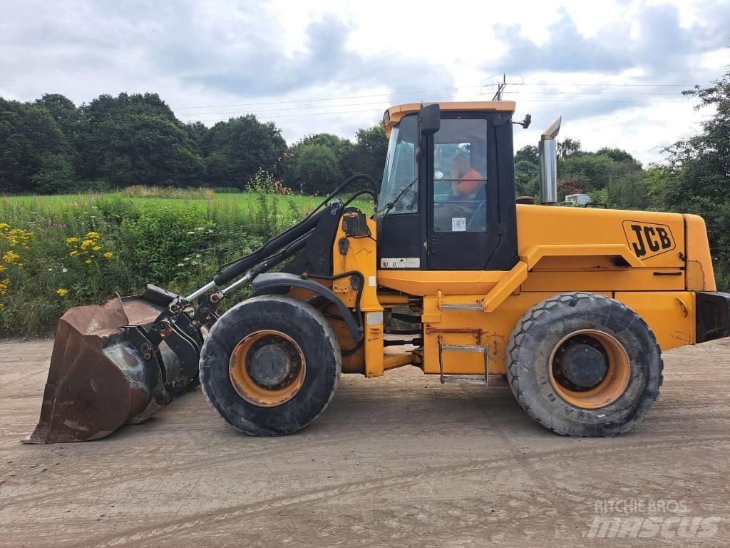 JCB 426 Фронтальні навантажувачі