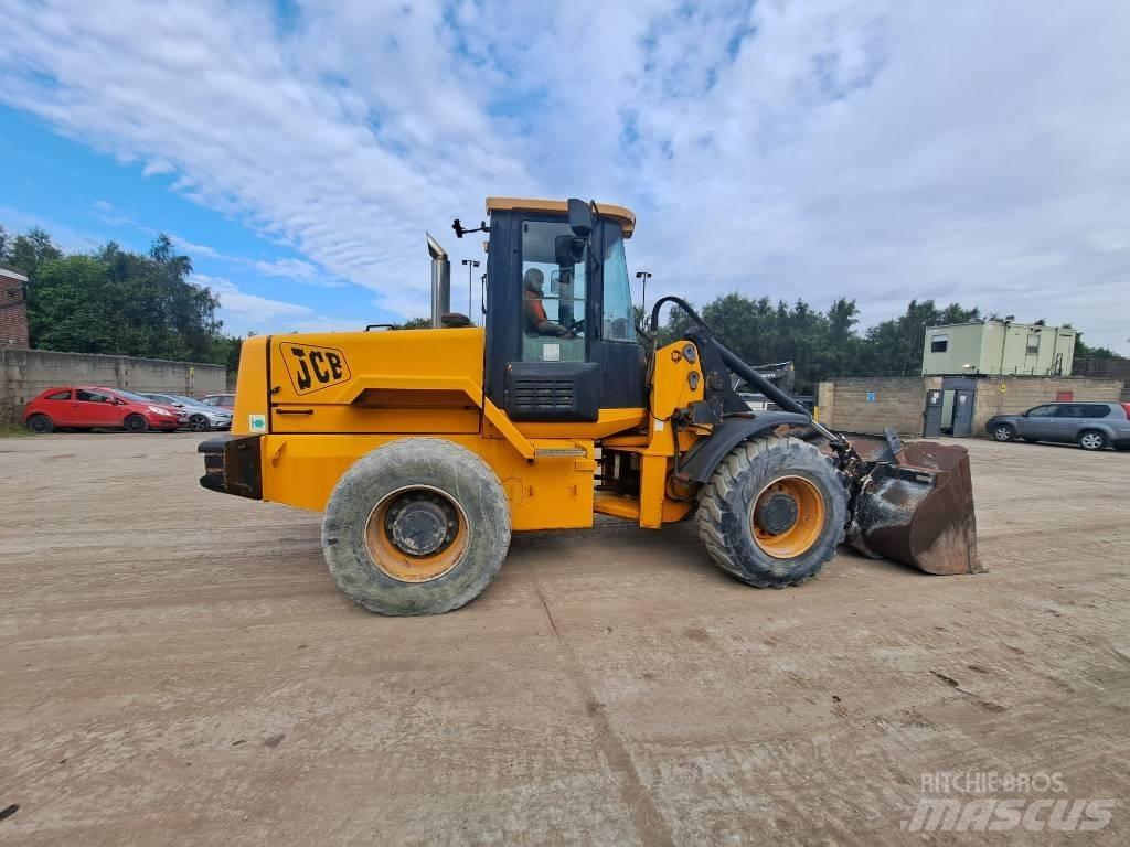 JCB 426 Фронтальні навантажувачі