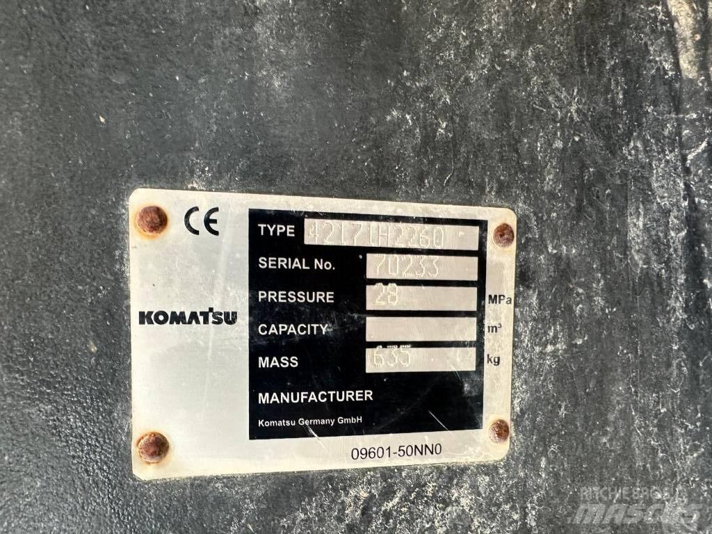 Komatsu WA 475-10E0 Швидкі з`єднувачі