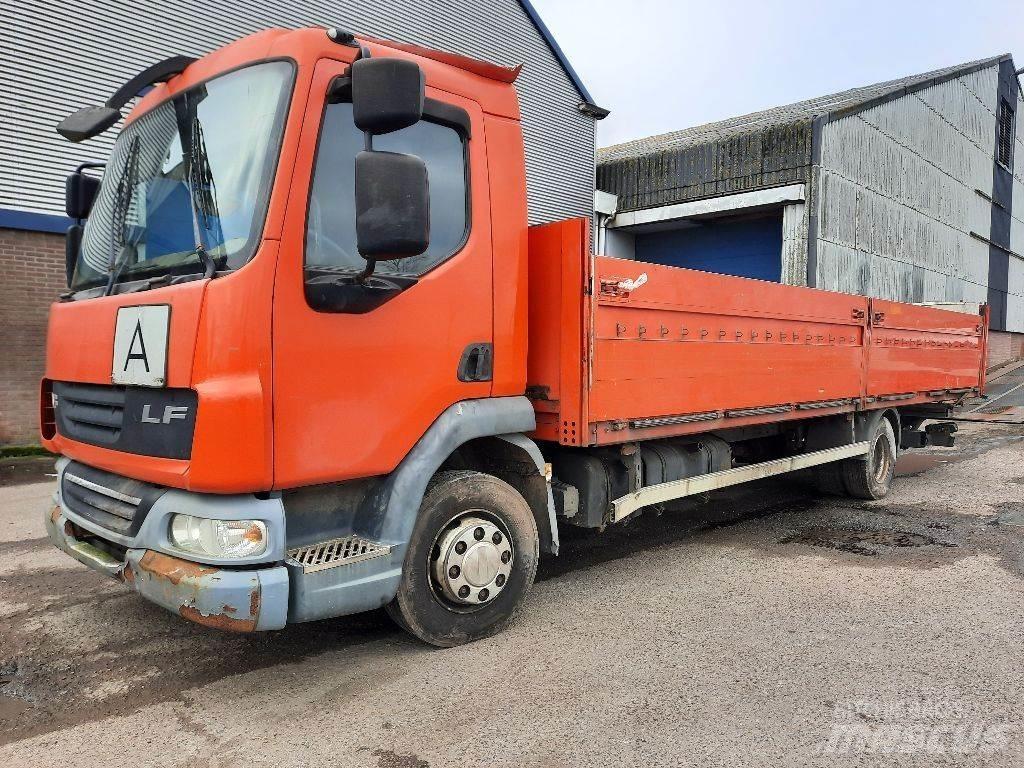 DAF LF45.220 Вантажівки-платформи/бокове розвантаження