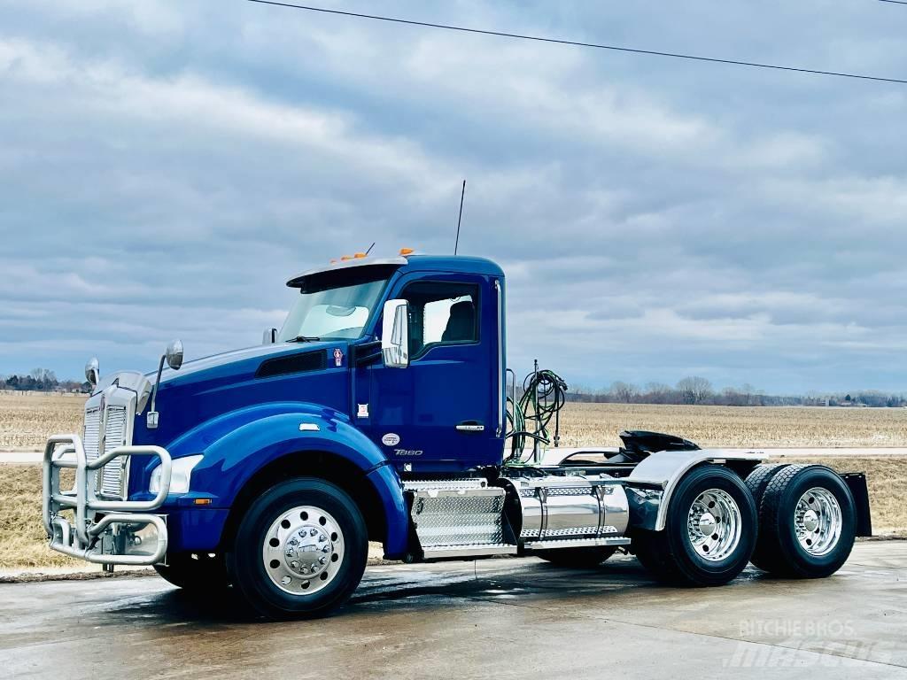 Kenworth T 880 Тягачі