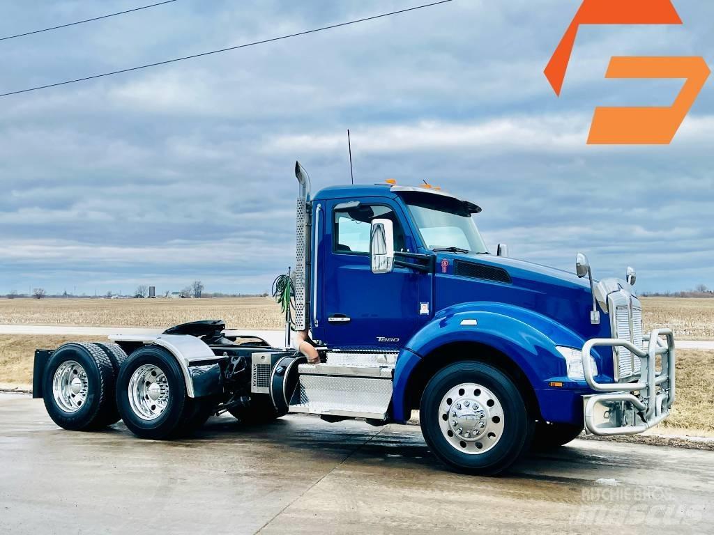 Kenworth T 880 Тягачі