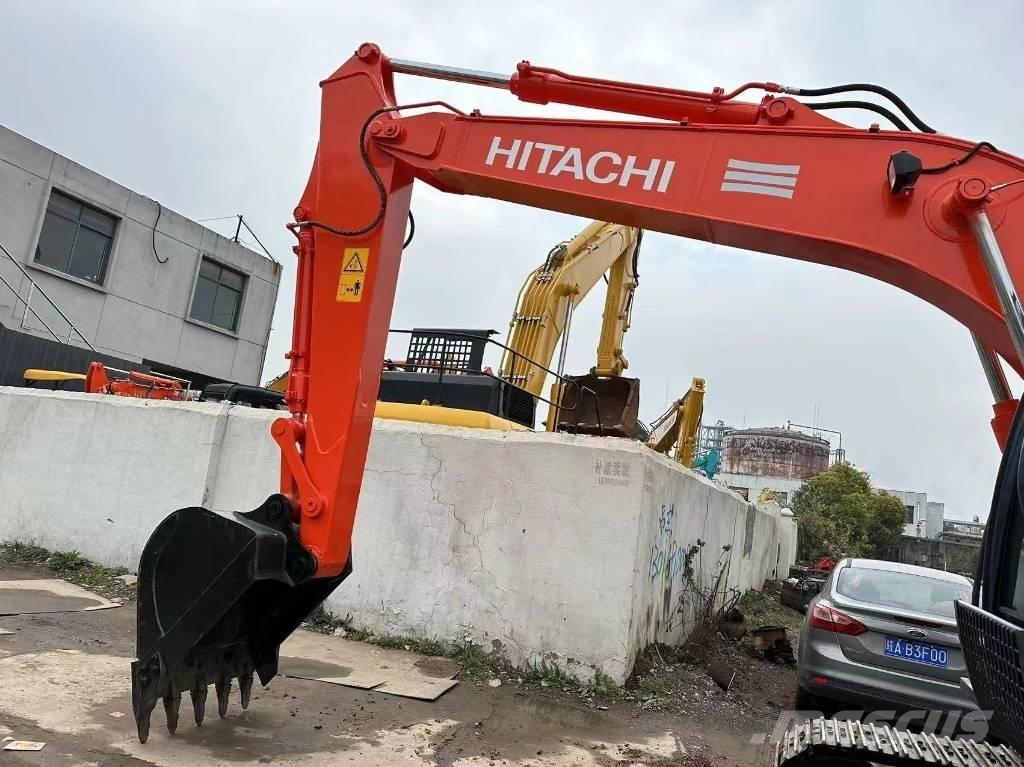 Hitachi EX 120-3 Гусеничні екскаватори