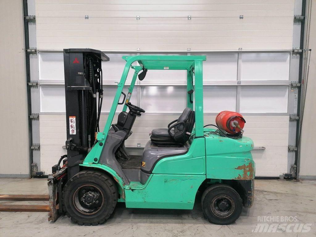 Mitsubishi FG35NT Газові навантажувачі