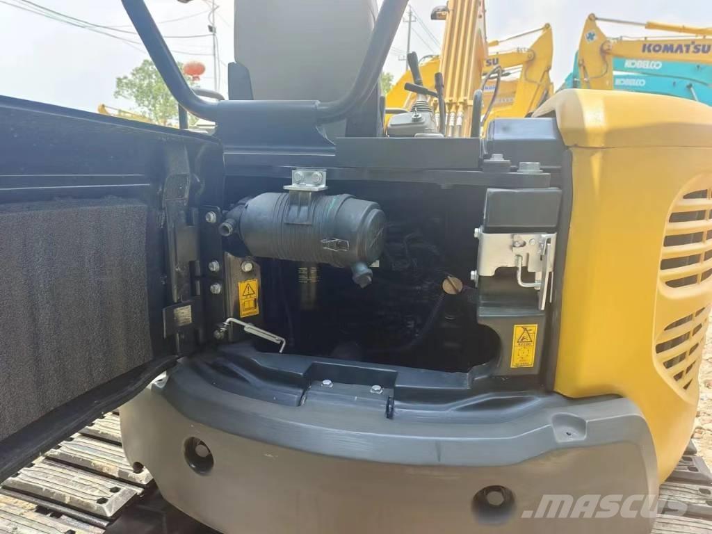 Komatsu PC35 Міні-екскаватори < 7т