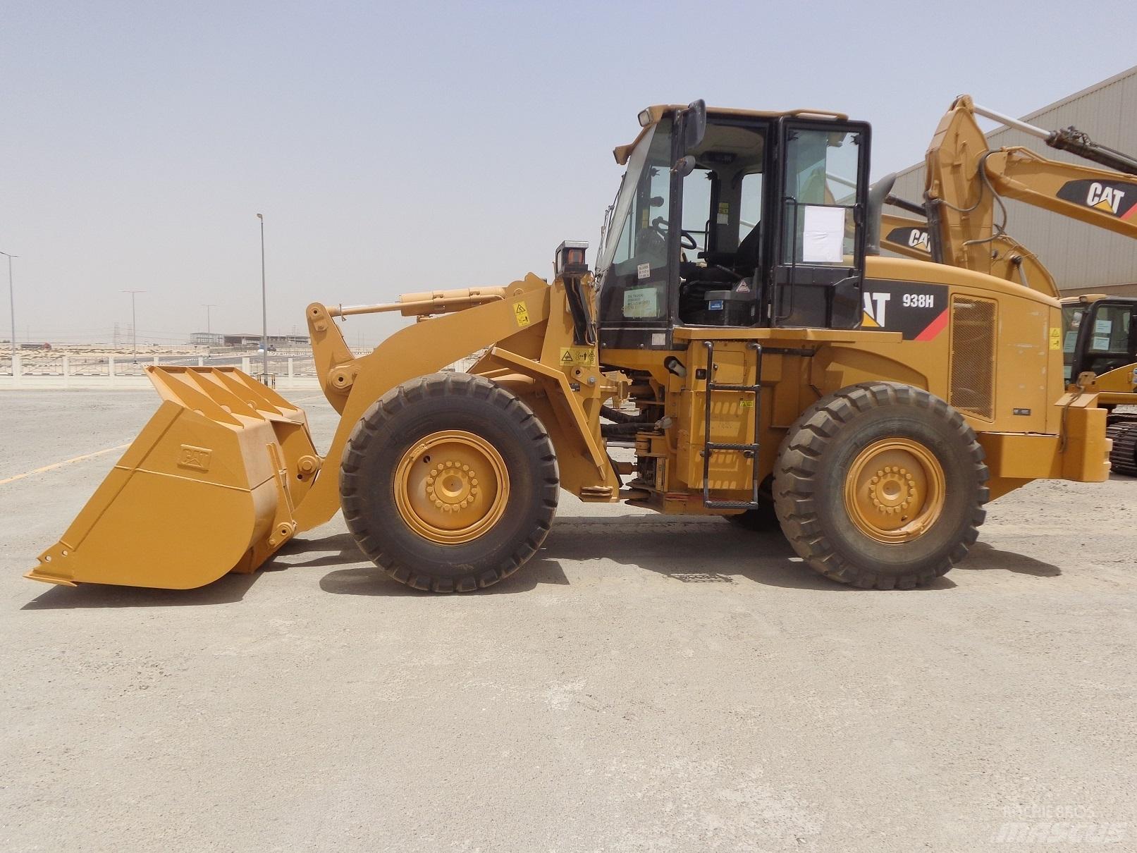 CAT 938H Фронтальні навантажувачі