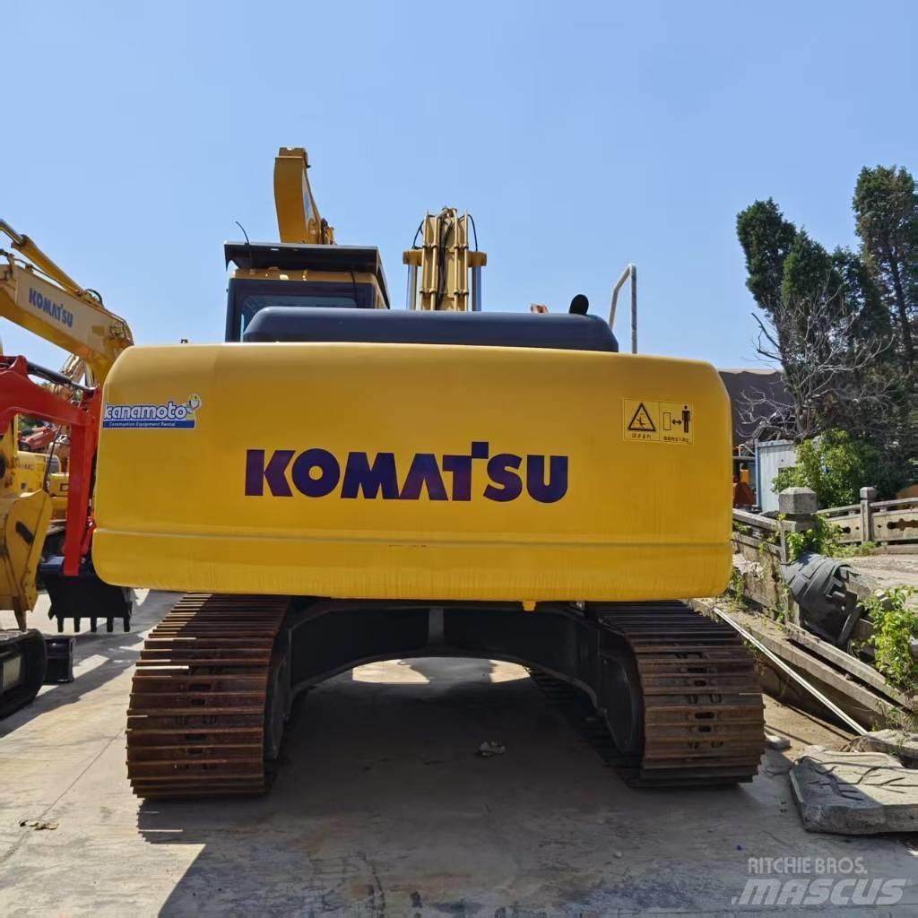 Komatsu PC 220 Гусеничні екскаватори