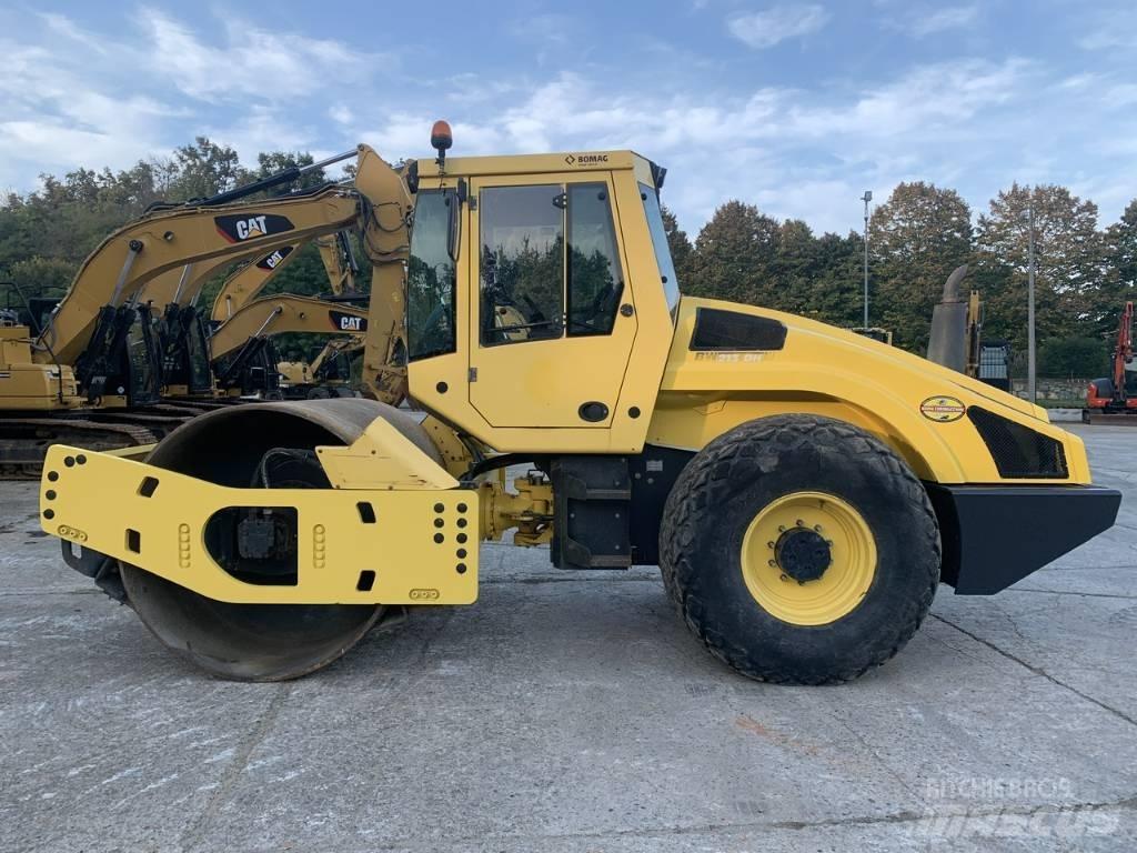 Bomag BW 213 D H-4 Грунтові котки