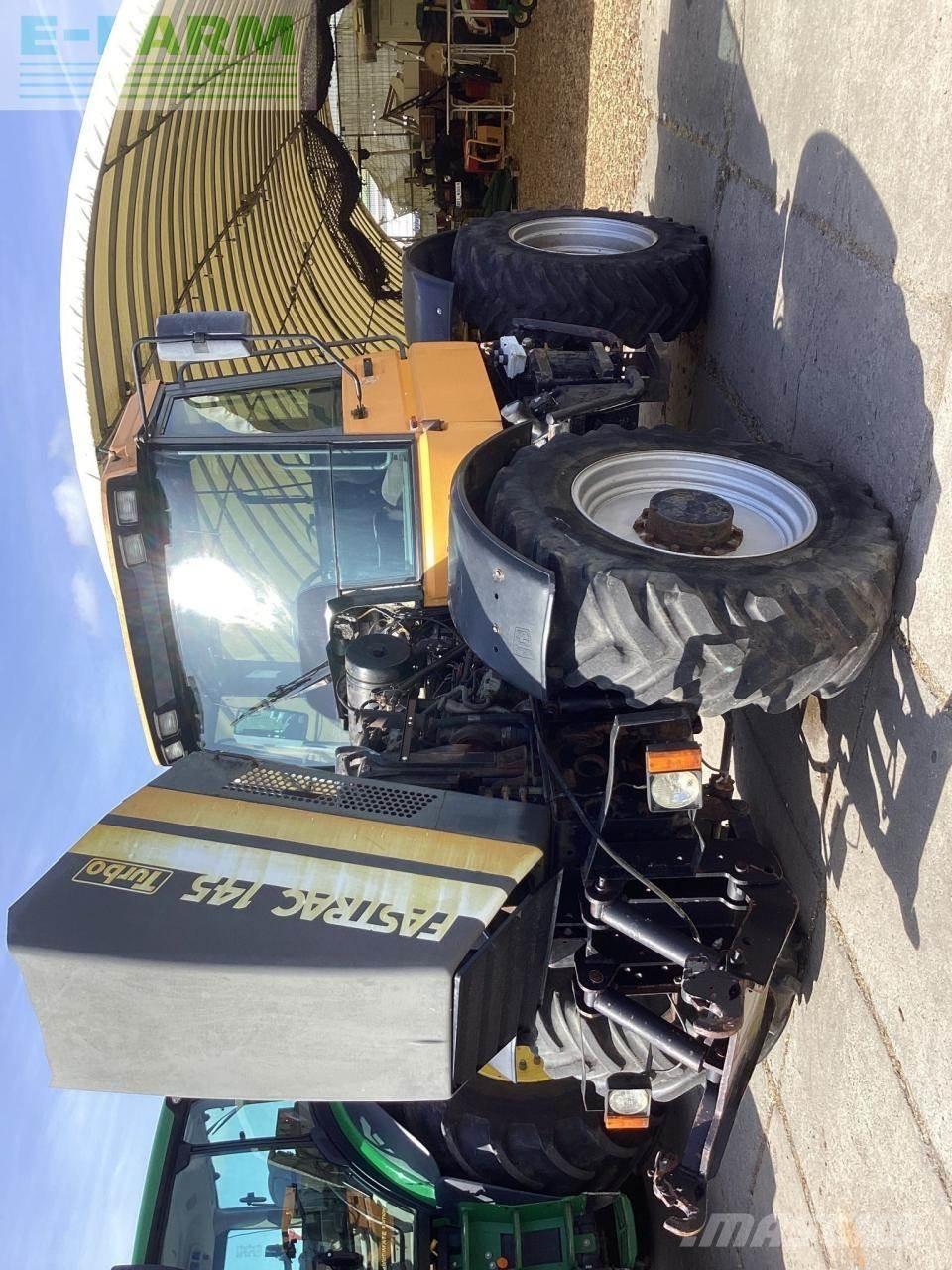 JCB Fastrac 145 Трактори