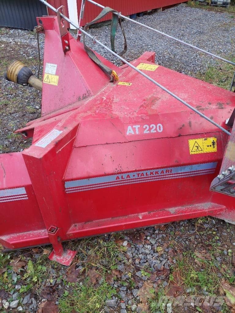Ala-talkkari AT 220 Снігомітли