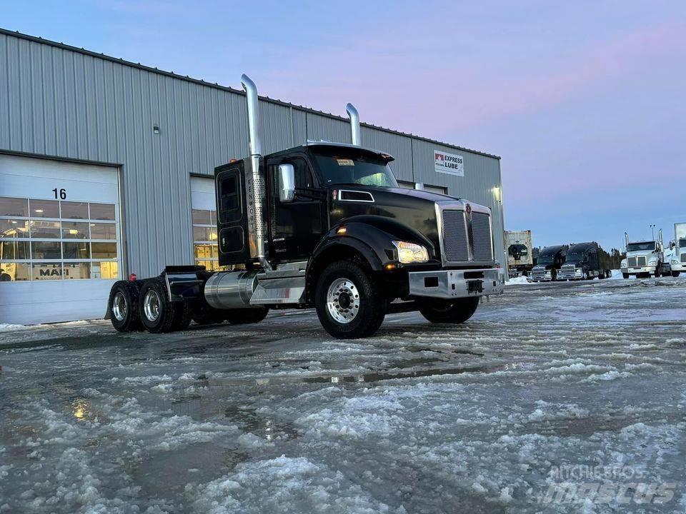 Kenworth T 880 Тягачі