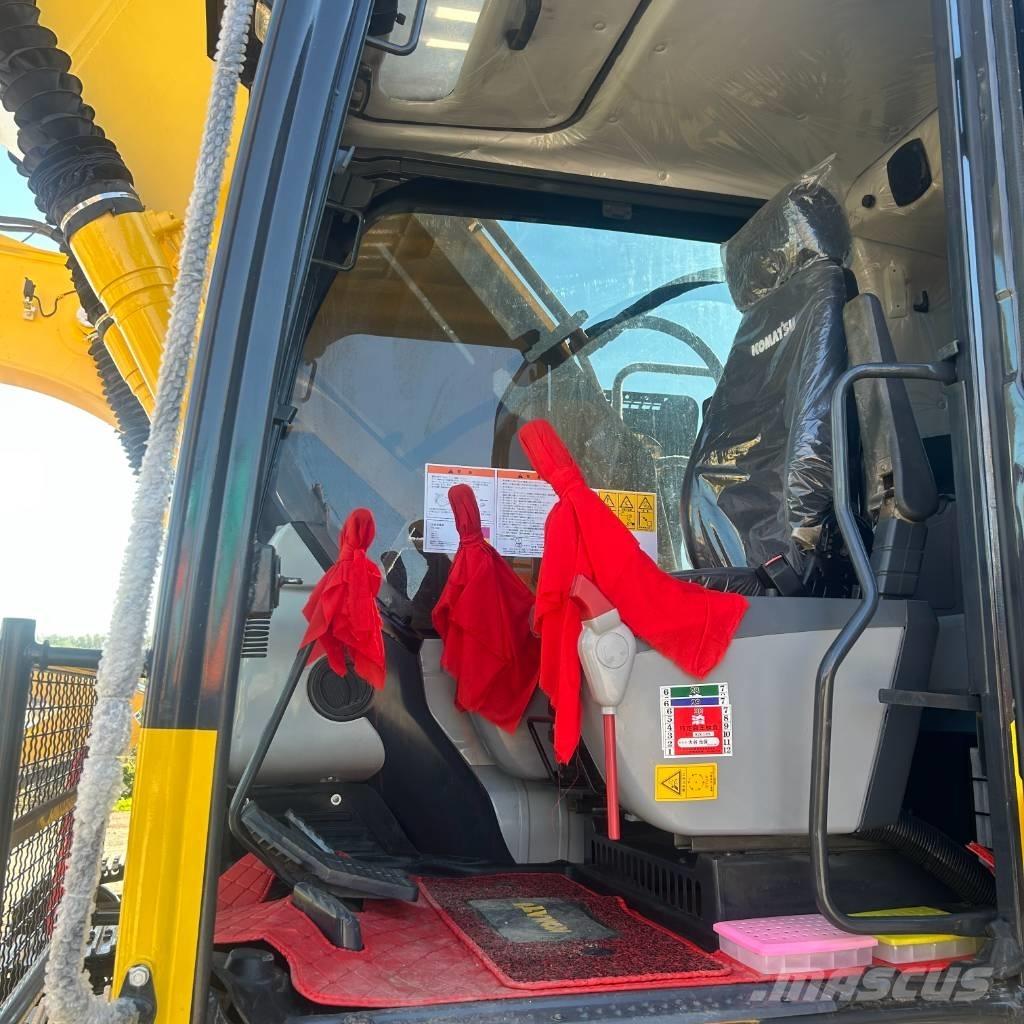 Komatsu PC 220 Crawler excavators