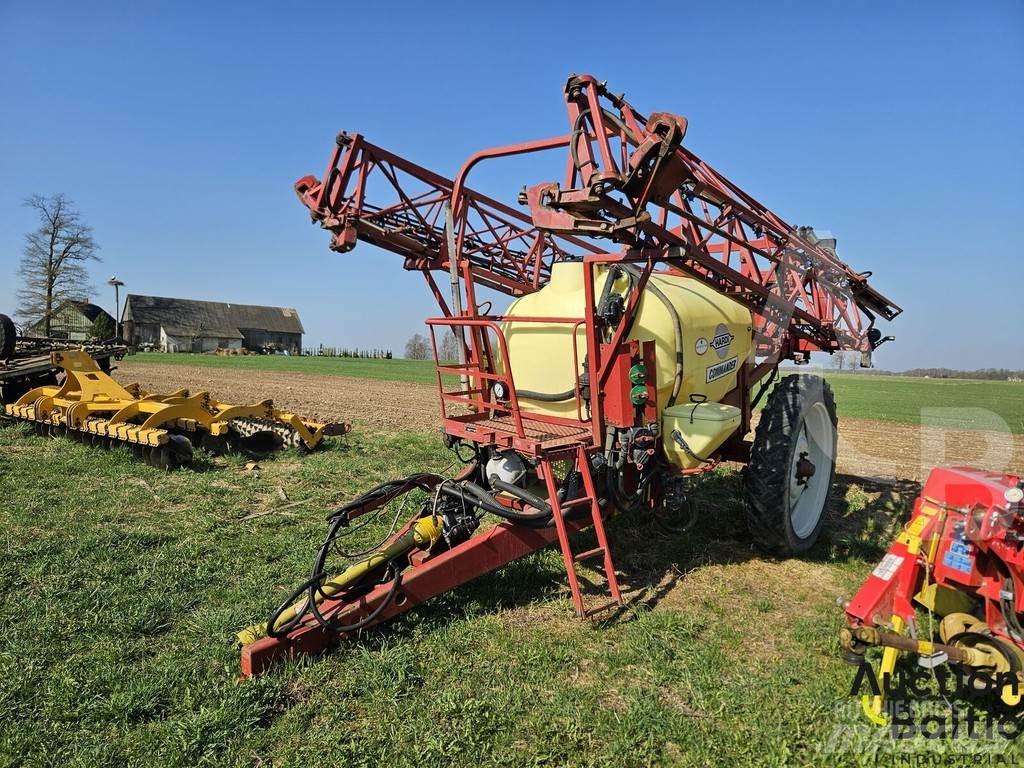 Hardi Commander Причіпні обприскувачі