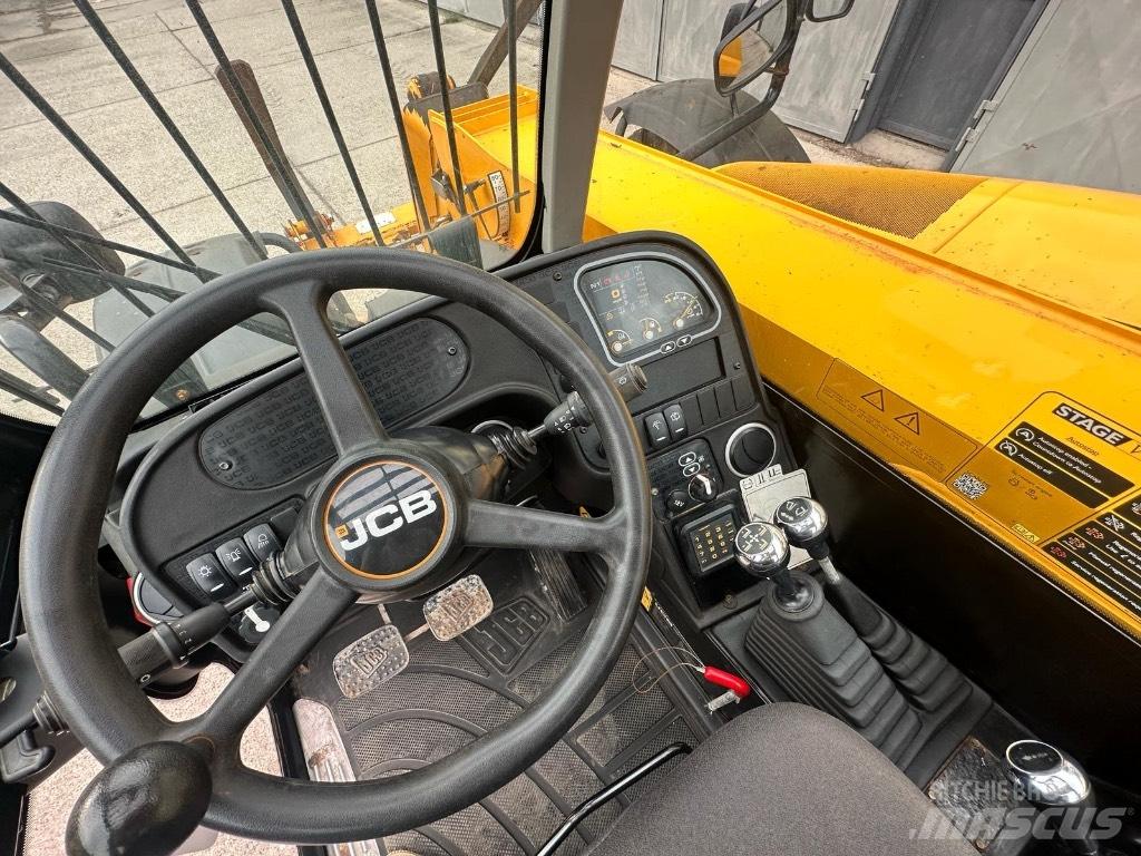 JCB 531-70 Телескопічні навантажувачі