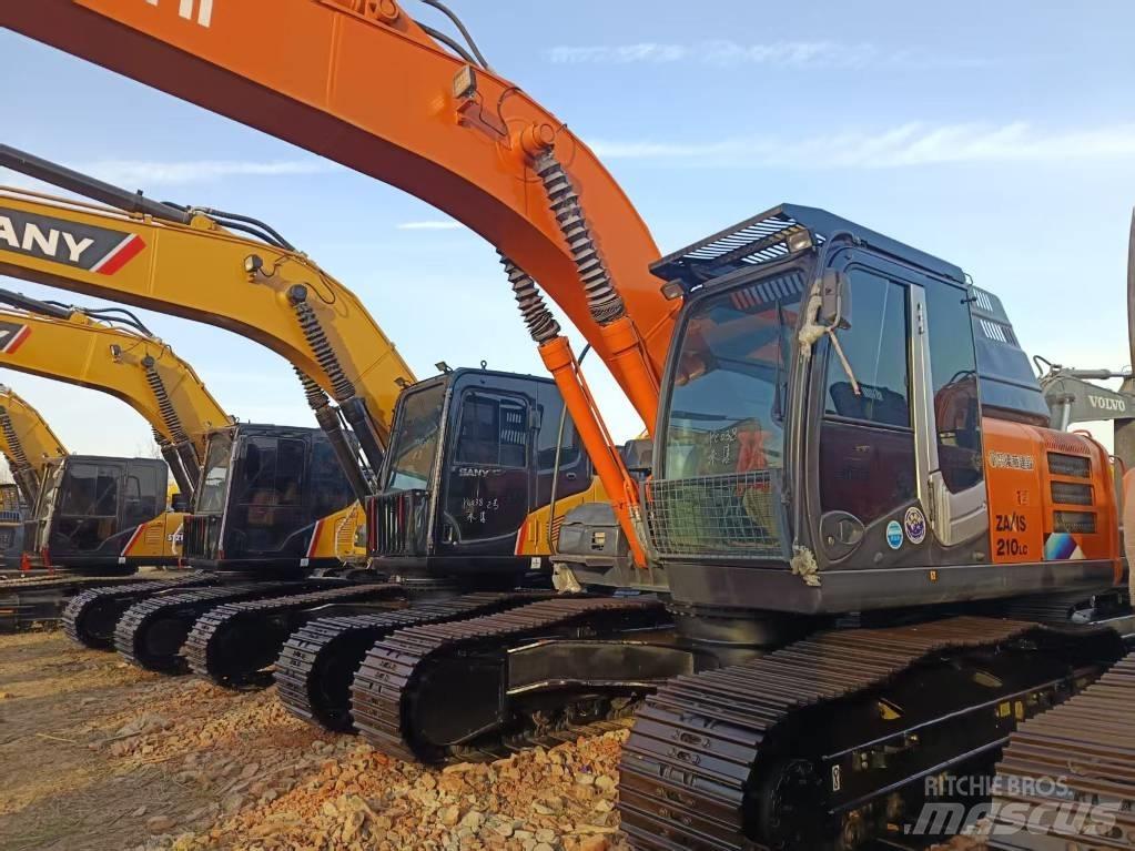 Hitachi ZX210LC Гусеничні екскаватори