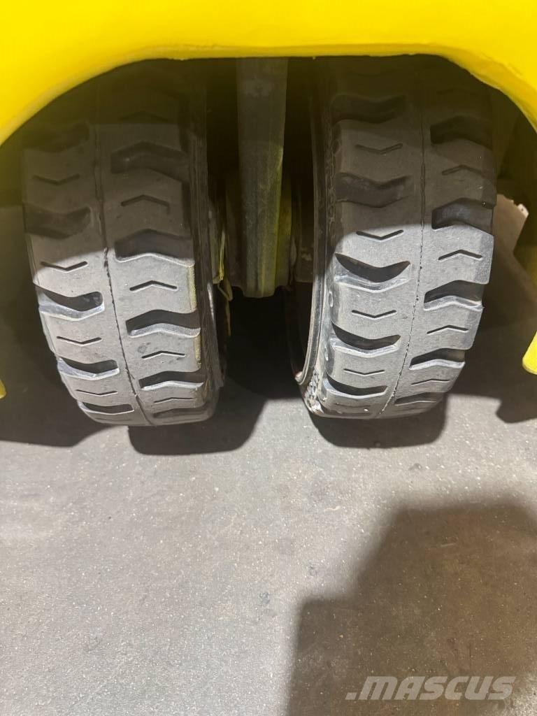 Yale ERP 040 VT Електронавантажувачі