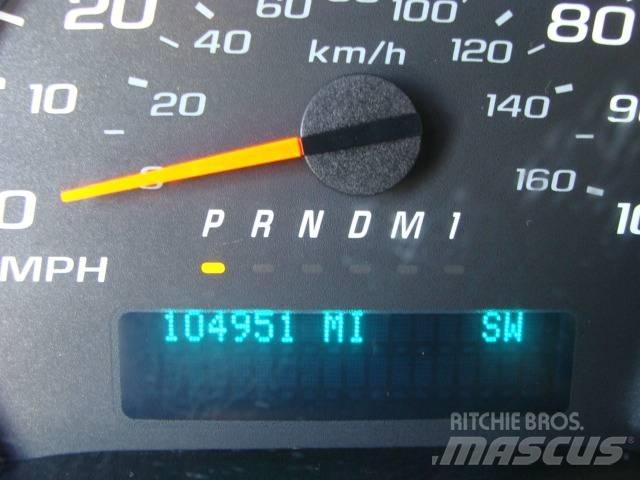 Chevrolet G3500 Панельні фургони