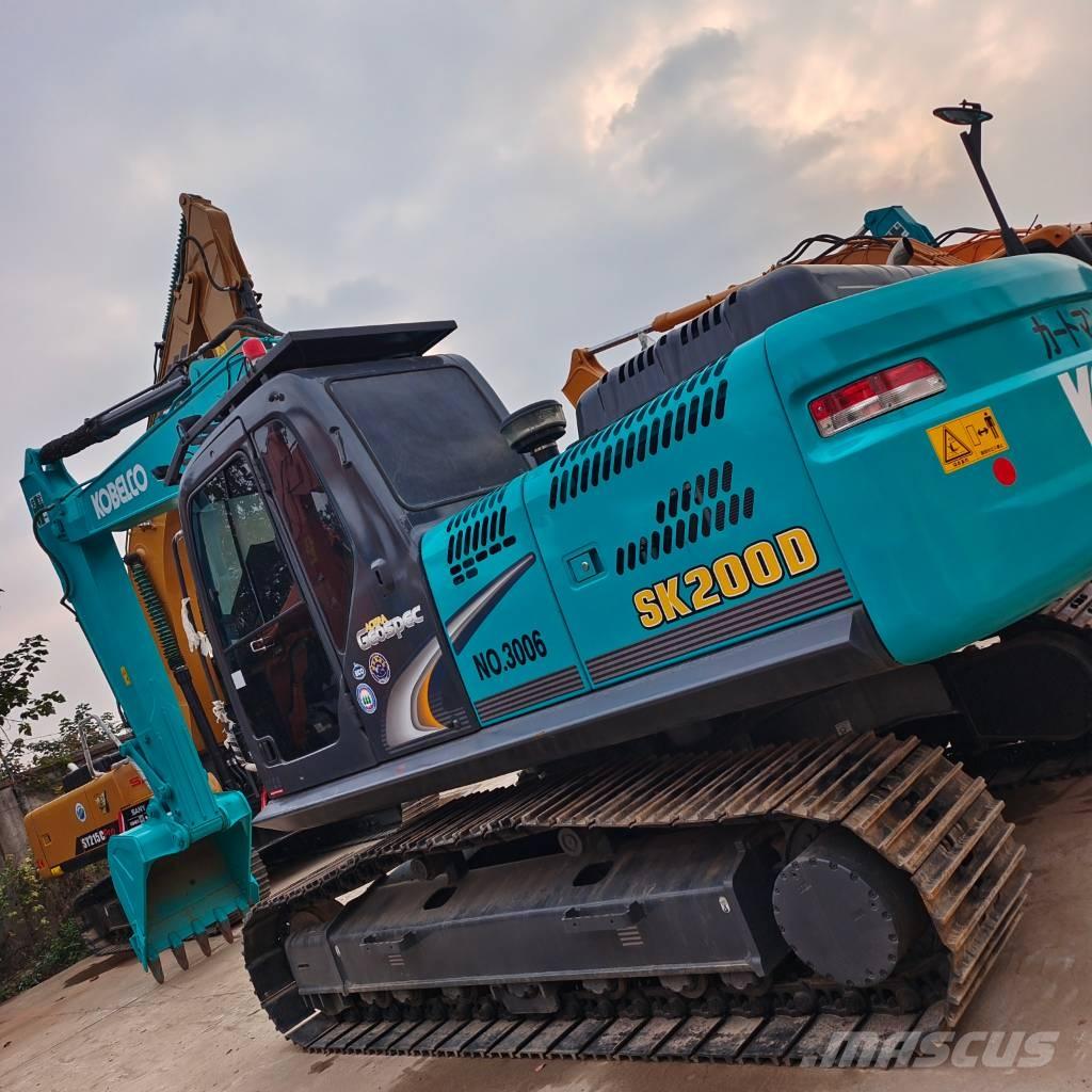 Kobelco SK 200-8 Гусеничні екскаватори