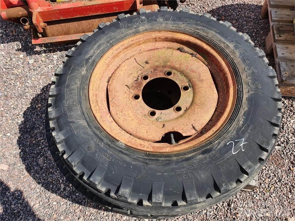 BKT 7.5-20 Колеса