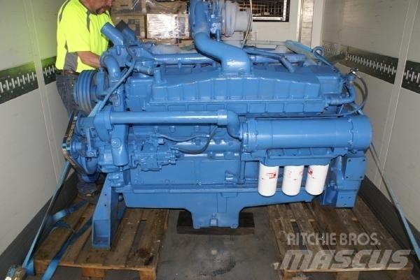 Cummins VTA 28 Двигуни