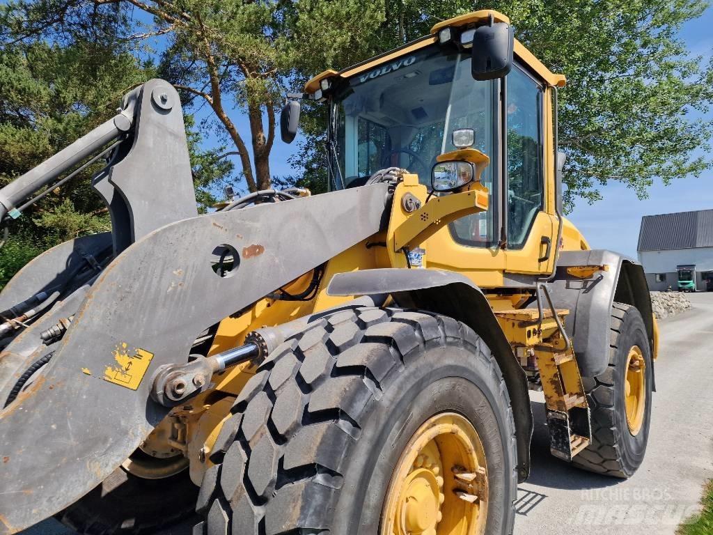 Volvo L 70 G Фронтальні навантажувачі