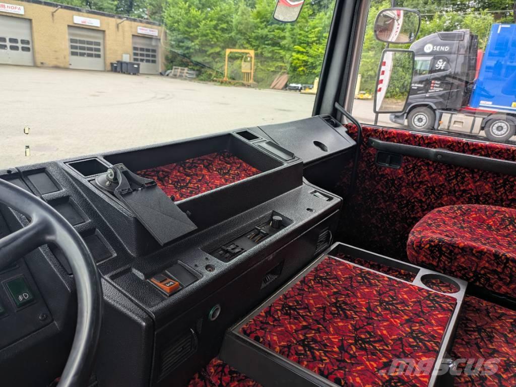 Volvo F 10 Вантажівки-платформи/бокове розвантаження