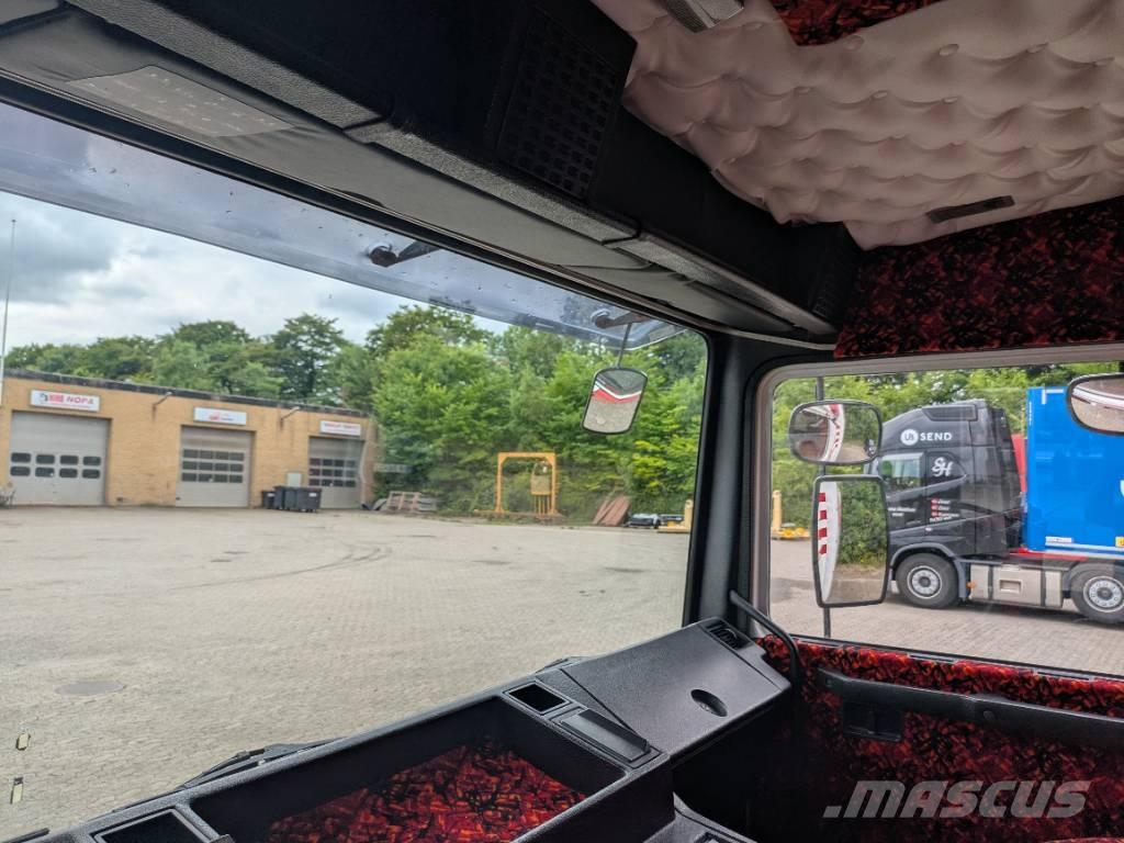 Volvo F 10 Вантажівки-платформи/бокове розвантаження