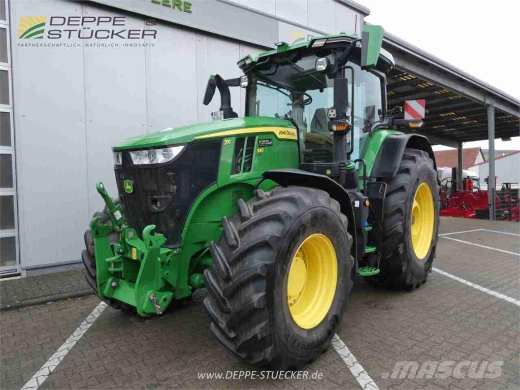 John Deere 7R 330 Трактори