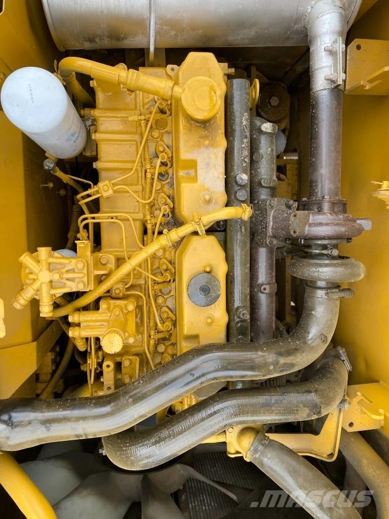 CAT 320 C Гусеничні екскаватори