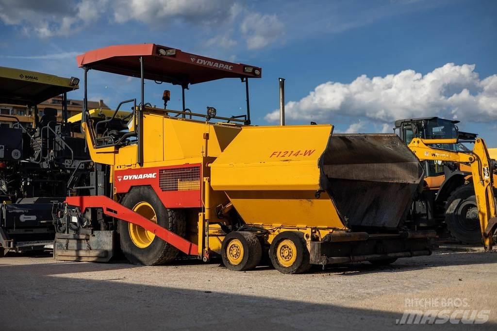 Dynapac F121-4W Асфальтовкладачі