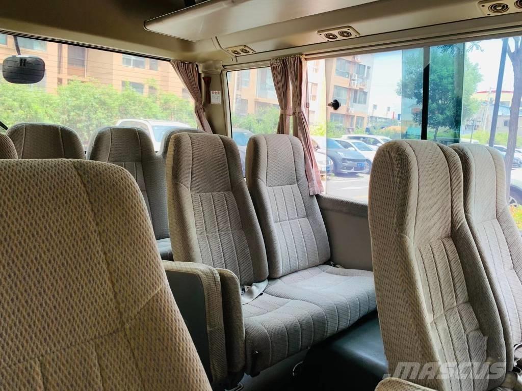 Toyota Coaster Bus Мікроавтобуси