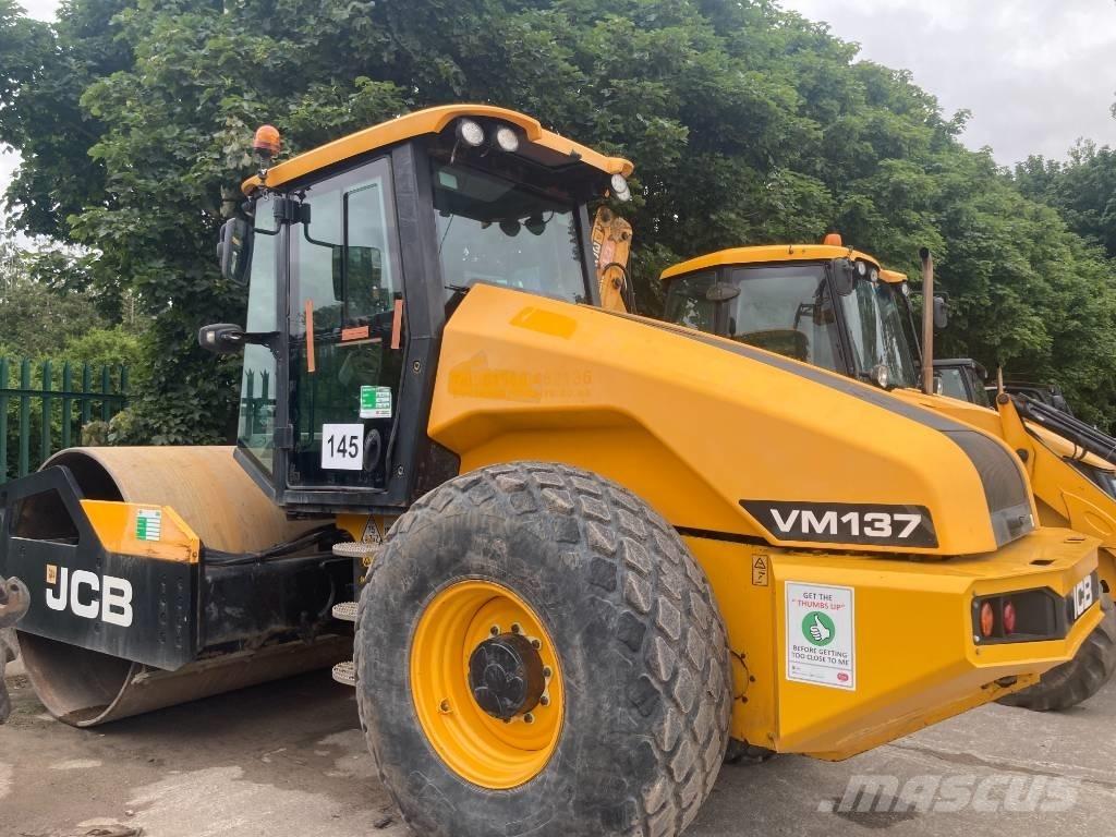 JCB VM137 2015 Грунтові котки