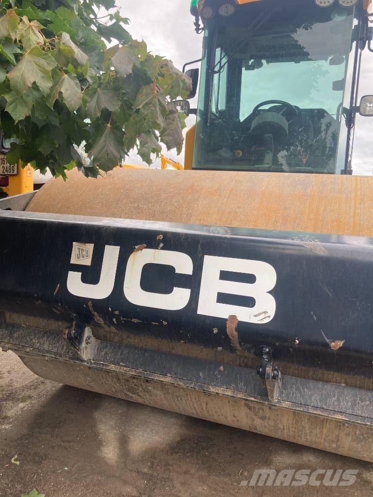 JCB VM137 2015 Грунтові котки