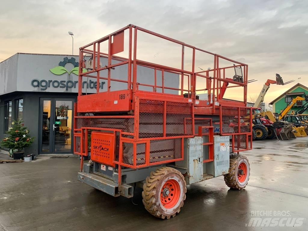 SkyJack SJ 8841 Підйомники-ножиці