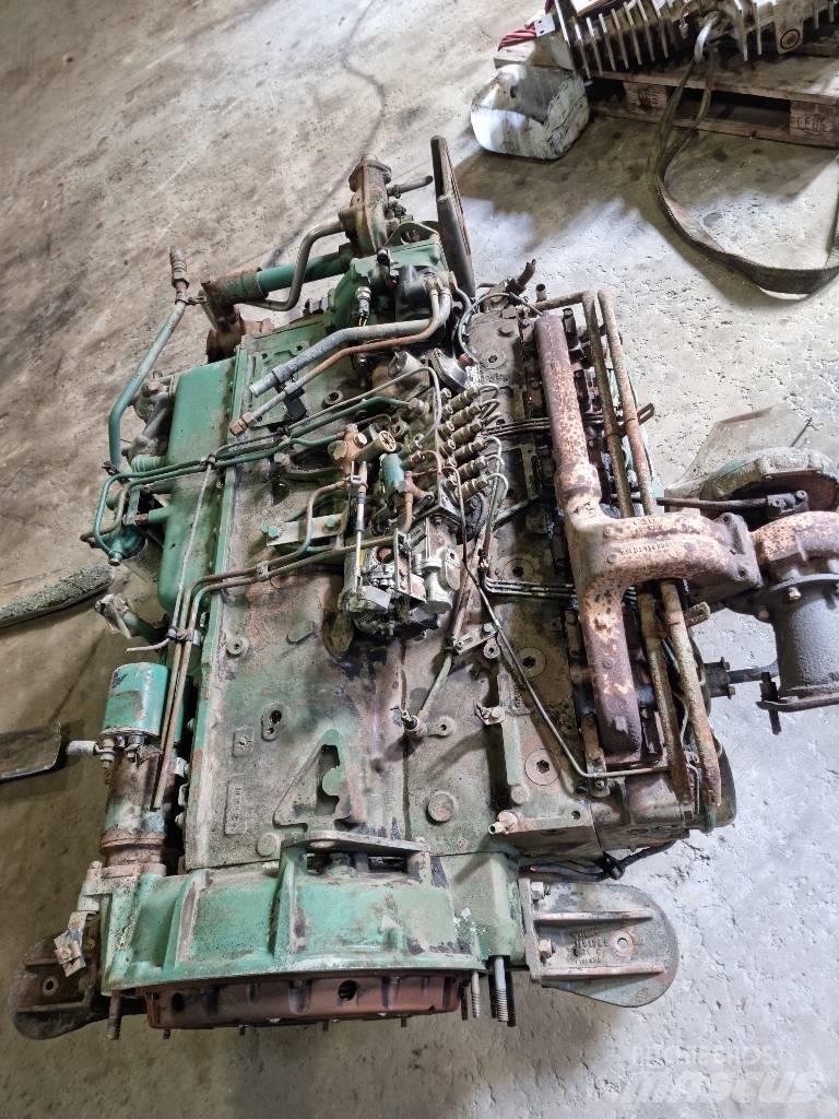 Volvo THD101GD Двигуни