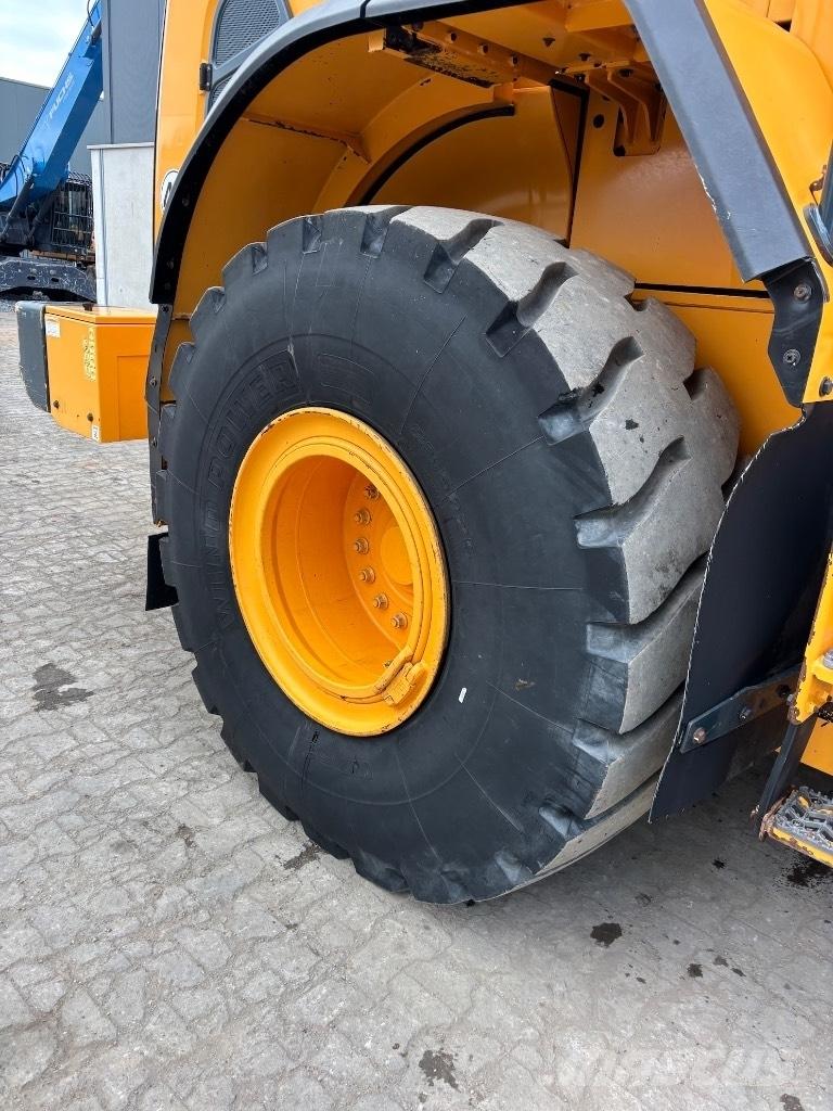 Hyundai HL 960 - 955 Фронтальні навантажувачі